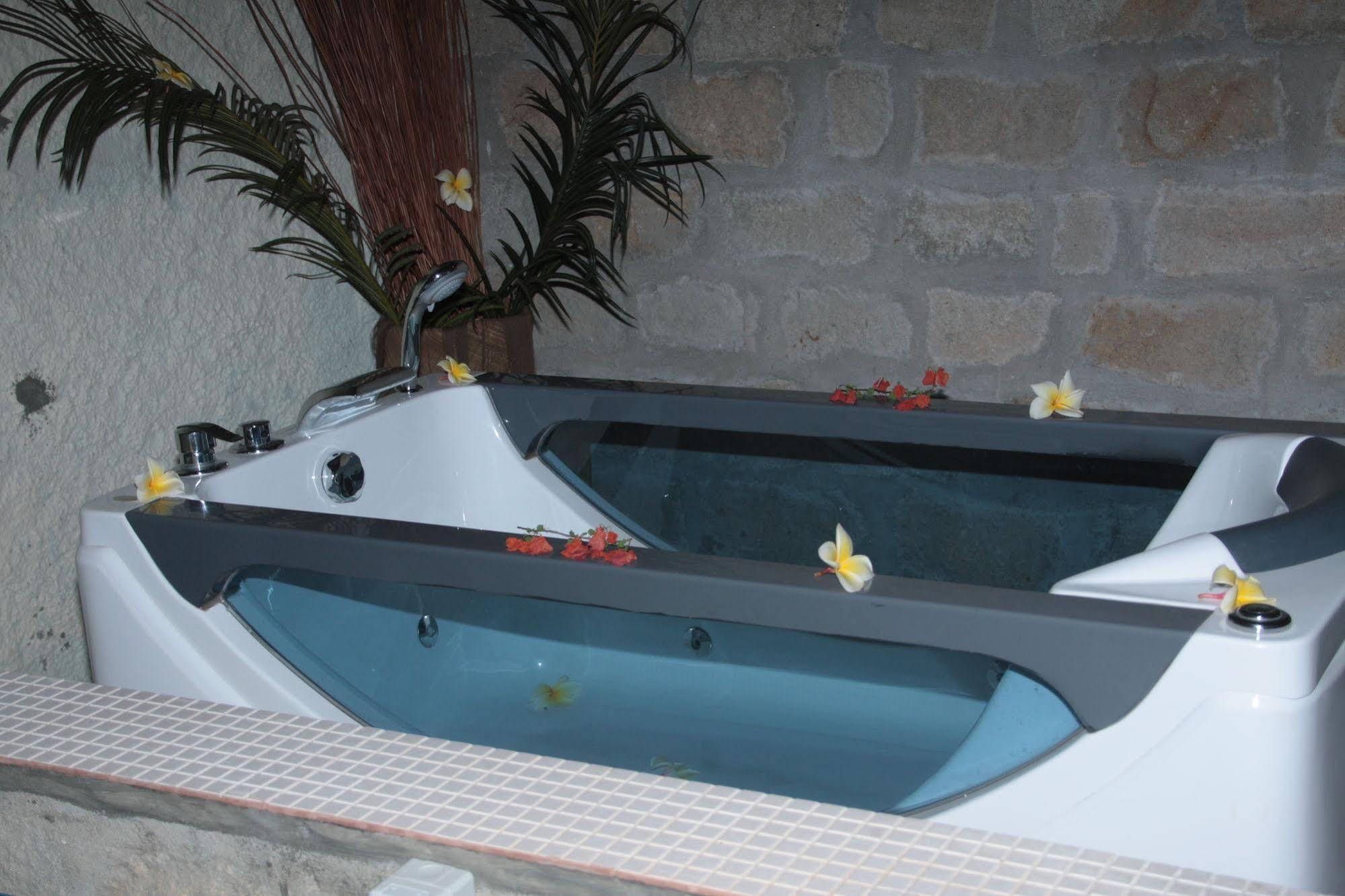 Nosy Be Hotel & Spa Ambaro Exteriér fotografie